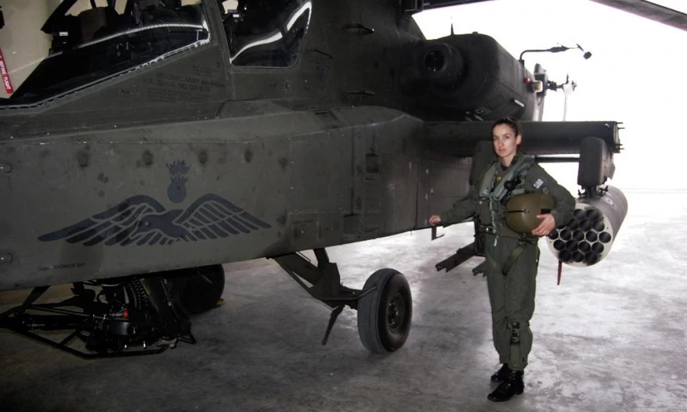 Οι ιπτάμενες γυναίκες της Αεροπορίας Στρατού